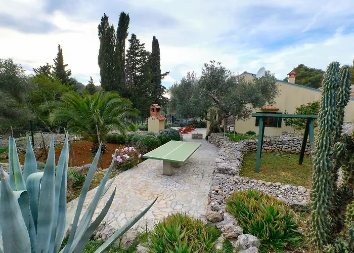 Casa Aromatica Maria Feriehus Mali Lošinj