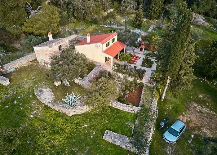 別荘 Casa Aromatica Maria マリ・ロシニュ